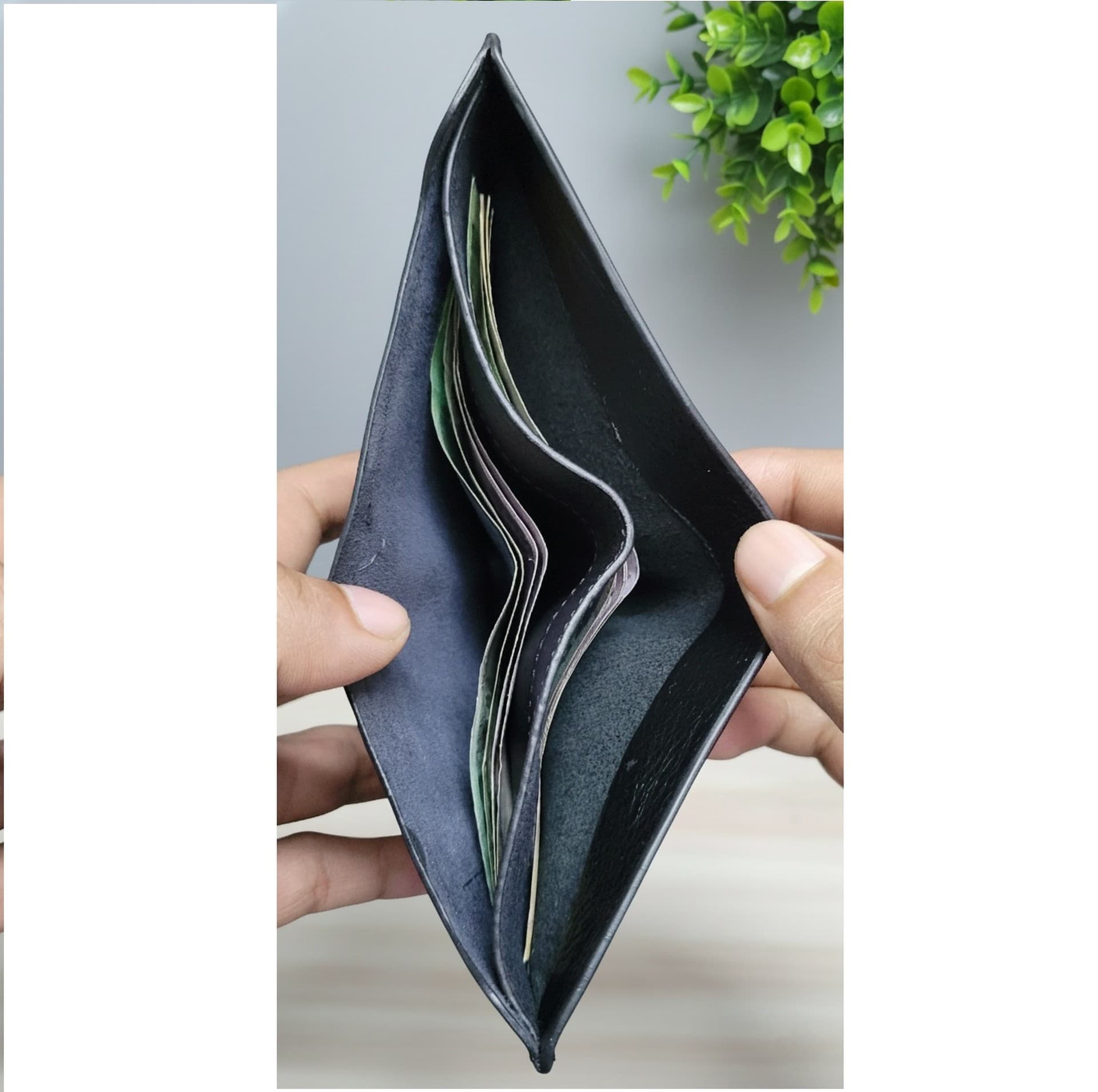 Genuine Leather Slim Wallet - Vertical thumbnail 3
