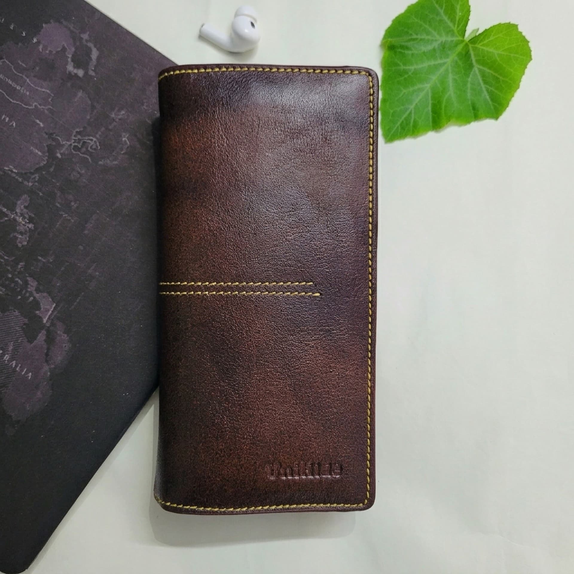 Two-Phone Capacity Magnetic Closure Long Wallet thumbnail 3
